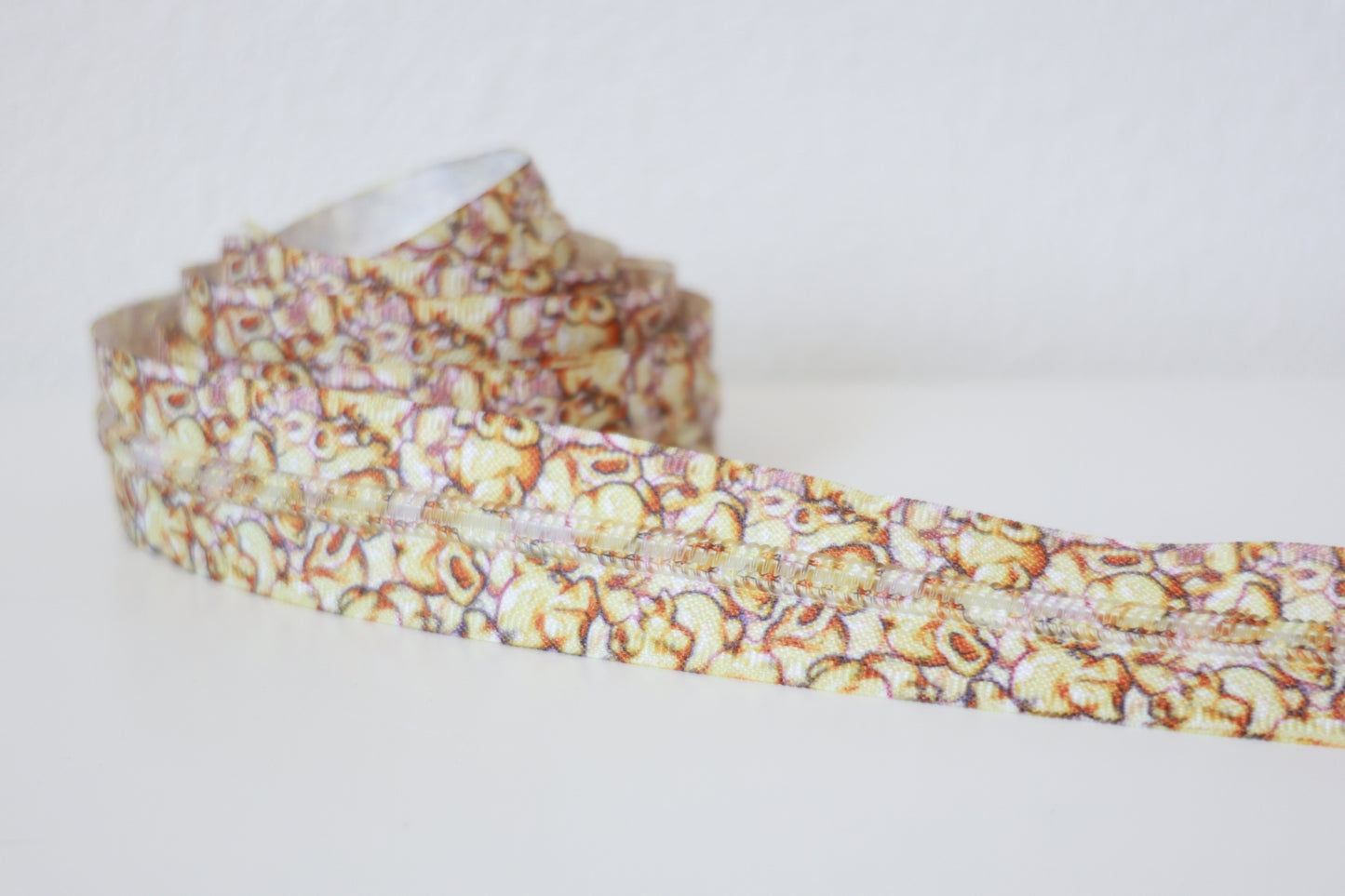 Popcorn Zipper Tape - RTS