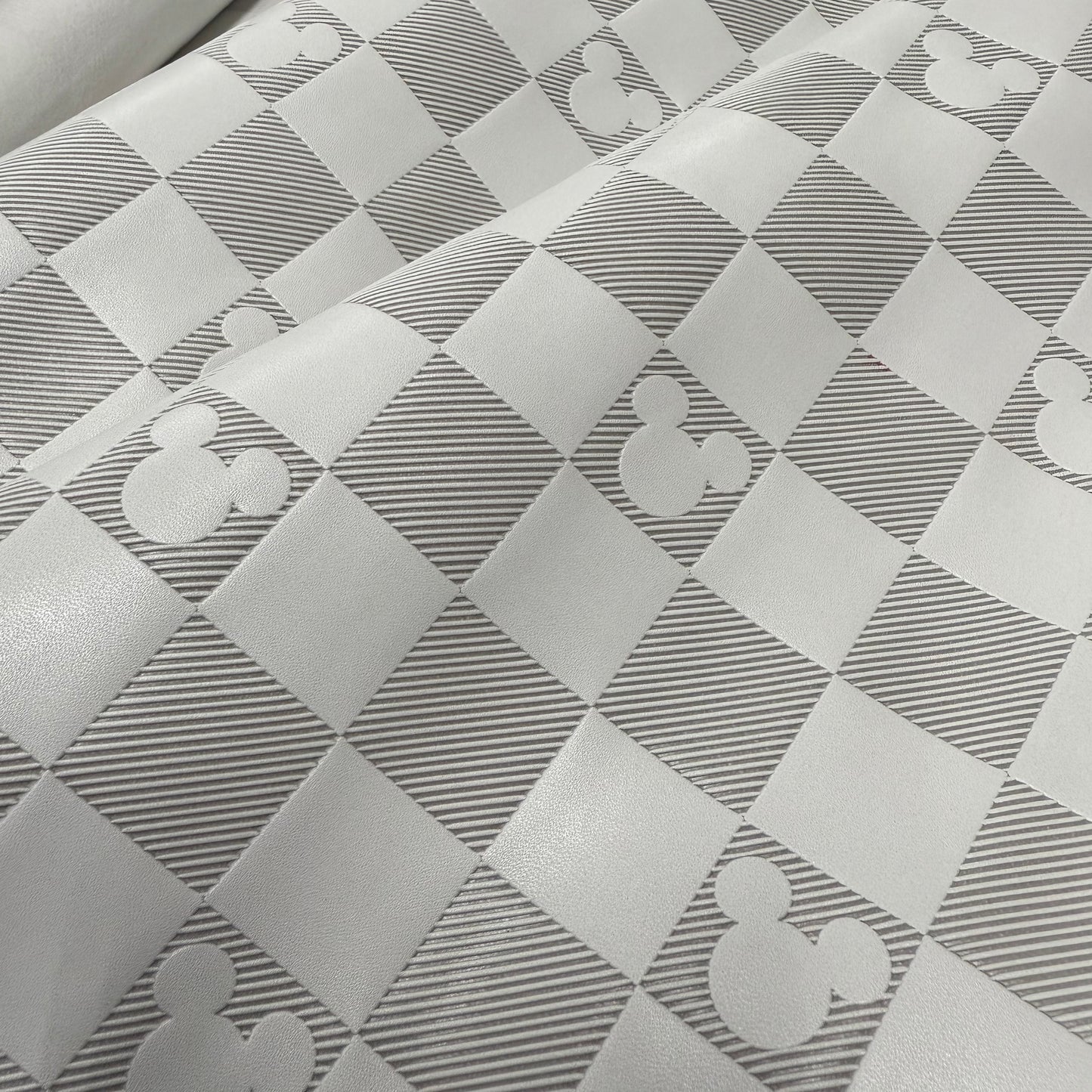 CHECKERED MOUSE DEBOSSED VINYL | RTS