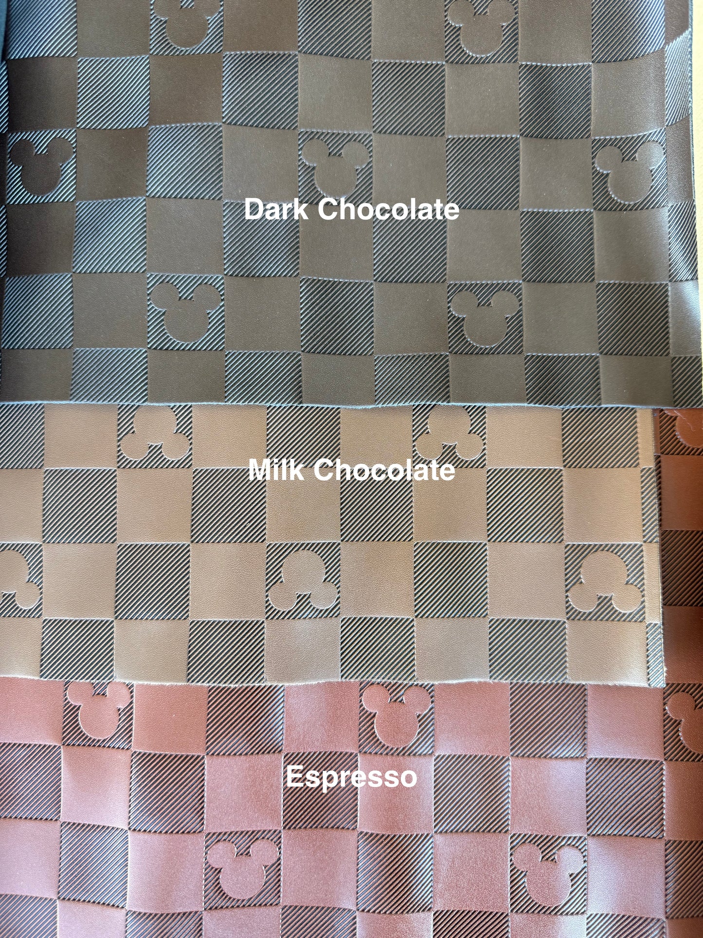 CHECKERED MOUSE DEBOSSED VINYL | RTS