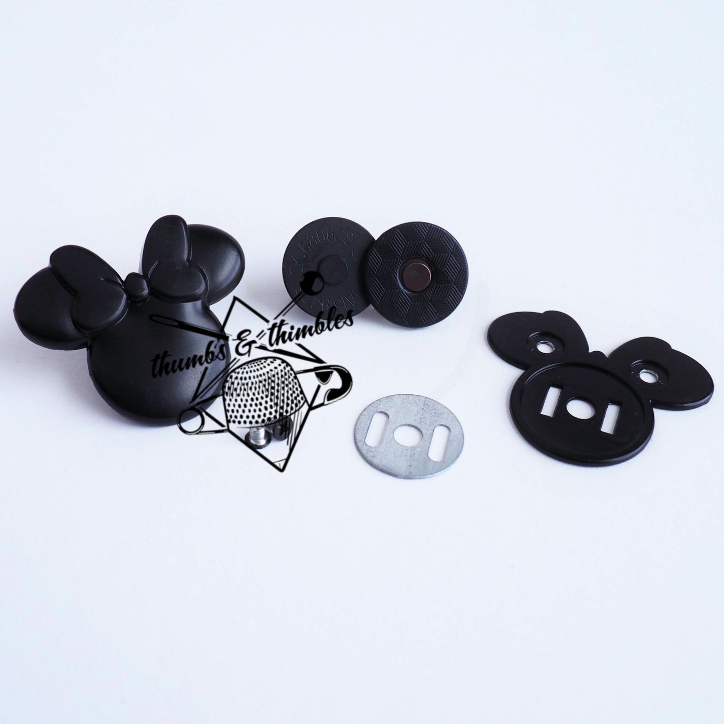 Female Rat Head Magnet 2.0 - RTS