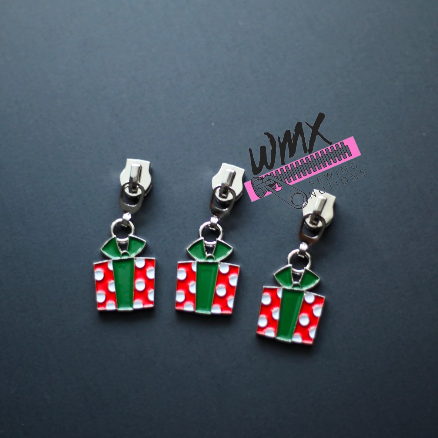 Present Pull - Enamel - RTS