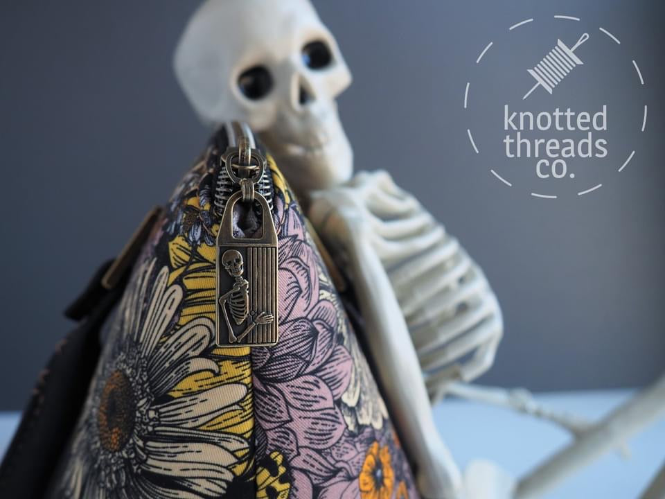 Peeping Skeleton - RTS